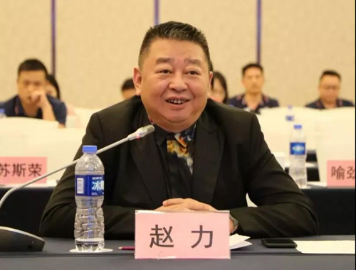 厚磚熱引出的話題:瓷磚的“建筑化”